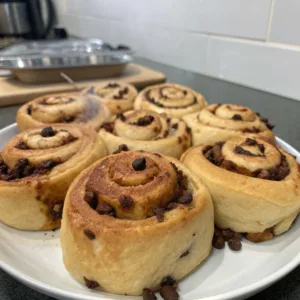 Cinnamon Chocolate Chip Rolls (1)